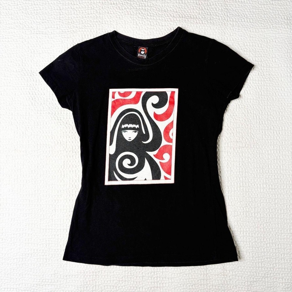2006 Emily the Strange graphic tee